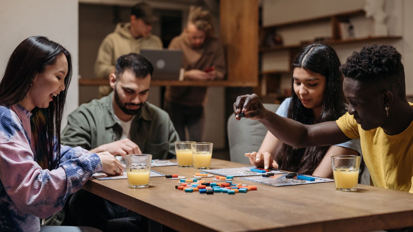 10 Best Activities for Autistic Adults to Meet New People